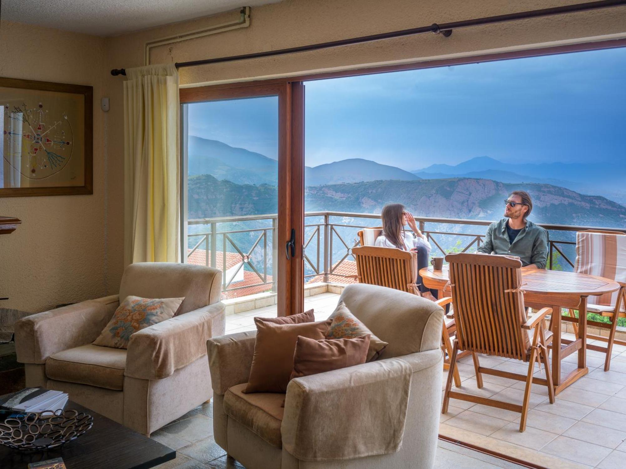 Traditional Luxury Villa Armonia Aigio Exterior foto